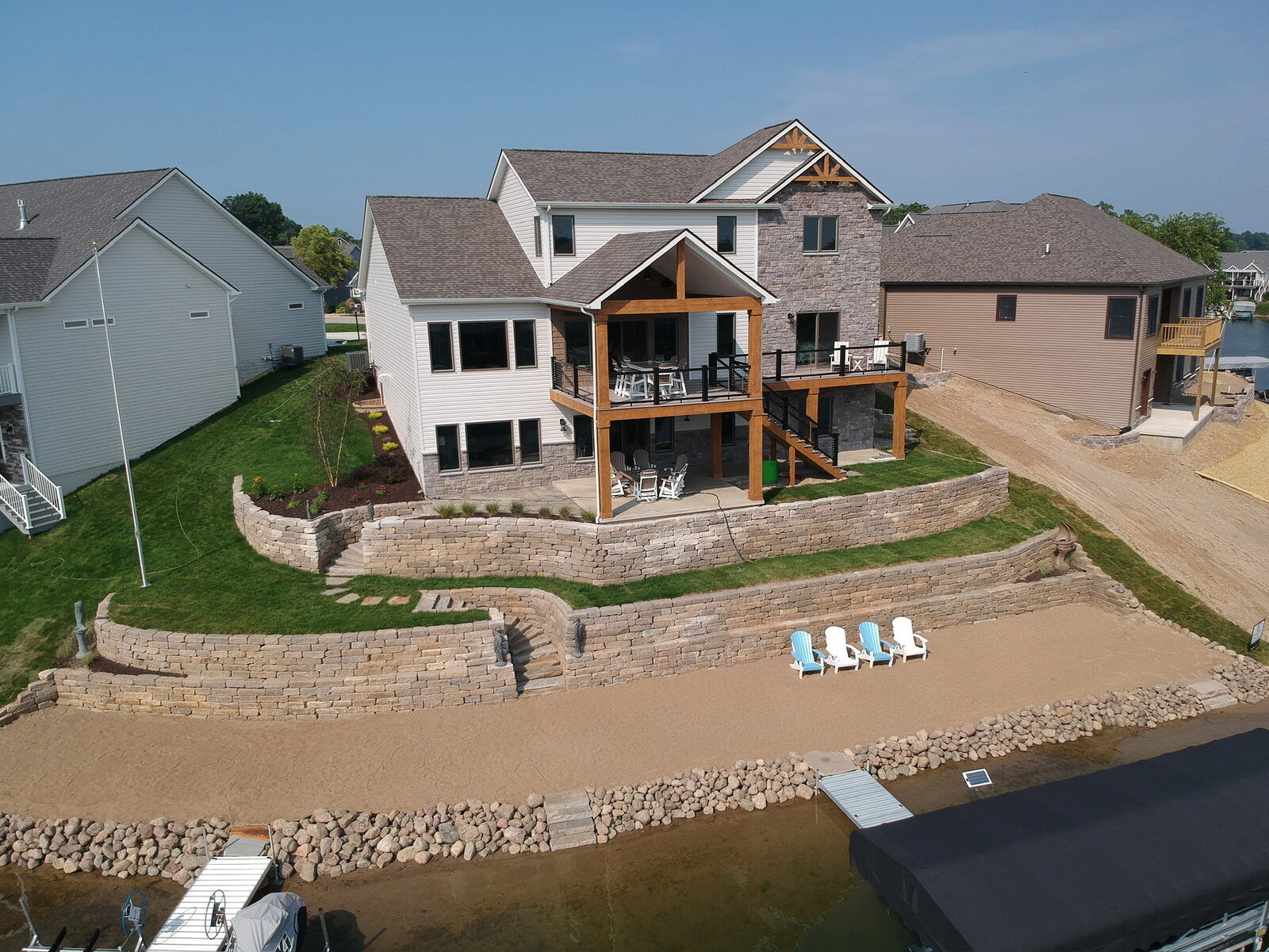 Natural stone wall
